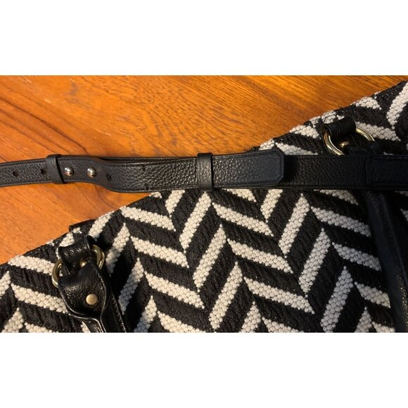 Lauren Merkin Black & White Boho Old Money Chevron Fabric Handbag With Adjustabl - Picture 10 of 12